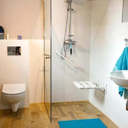 Alichatka 度假居 *